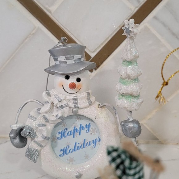 lot of random Christmas ornamemts. angels, snowman picture frame, snowman, ect - Picture 3 of 5